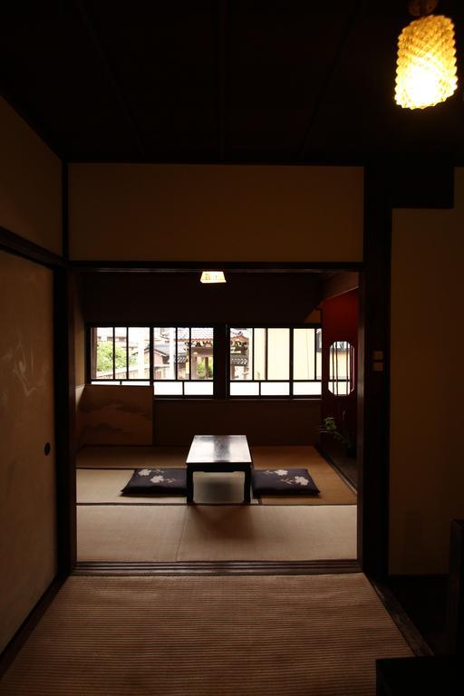 Guest House Ui-Ca Kanazawa Exteriör bild